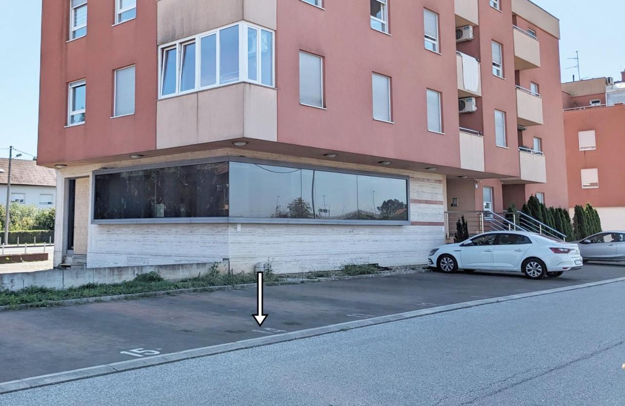Doma-Lu Apartment-Near Airport And Highway- Free Parking Velika Mlaka Exteriér fotografie