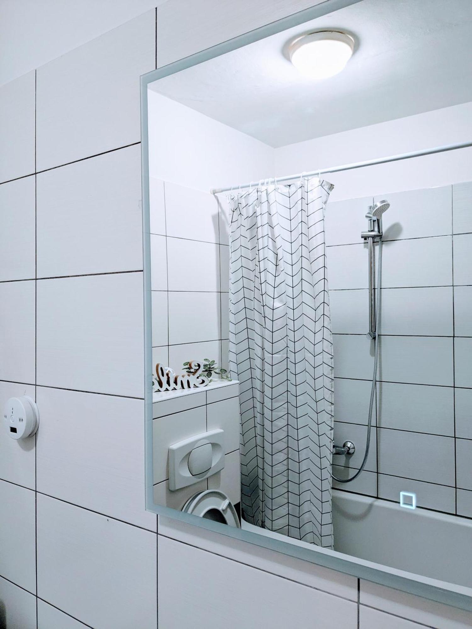 Doma-Lu Apartment-Near Airport And Highway- Free Parking Velika Mlaka Exteriér fotografie